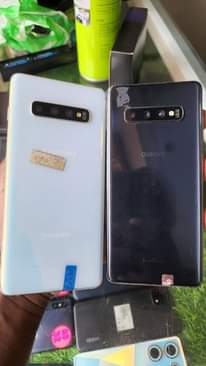 A picture of Samsung Galaxy S10 plus