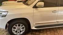 A picture of Land cruiser diesel engine for sale call me on 256751331103