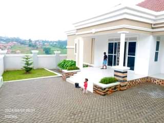 A picture of House