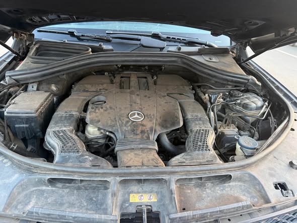 A picture of Mercedes Benz GLE400