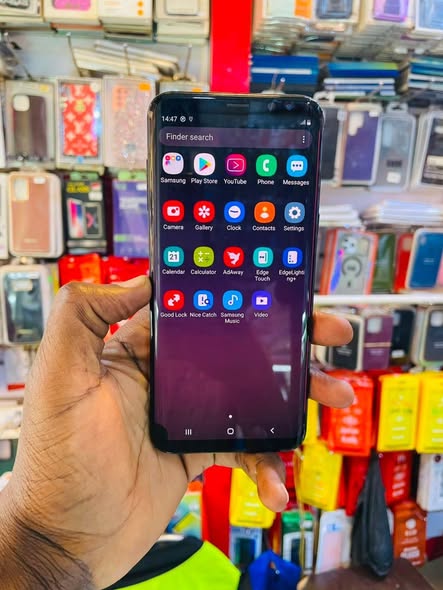 A picture of SAMSUNG S8 PLUS CALL 0706435464