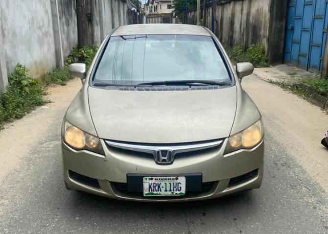 A picture of Super clean honda Civic 2006 model Silent engine Smooth transmission