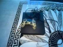 Consola PS4 Slim (500GB) Black + Fornite + Naruto