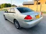 A picture of TOYOTA MARK 2