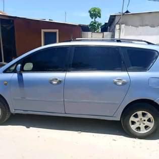 A picture of TOYOTA IPSUM Contact 0625664446 Bei 6M Cc 1980 Full Ac