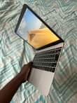 A picture of Macbook Air 2017 12 