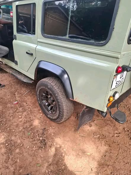 A picture of Landrover defender 110m call 0701488581 what s app 0776417404