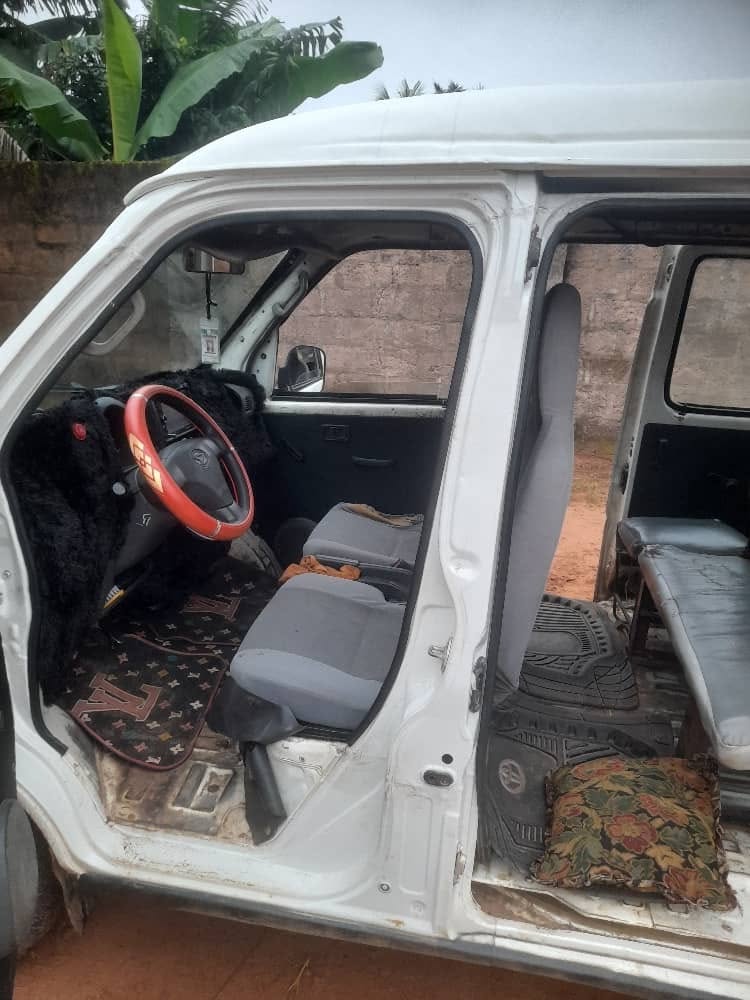 A picture of Mini Bus Hijet