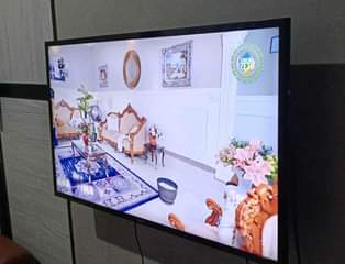 A picture of Nauza Samsung TV 43inch Tshs 400 000 0715 89 9495