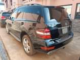 A picture of 2023 Mercedes Benz 2011 model