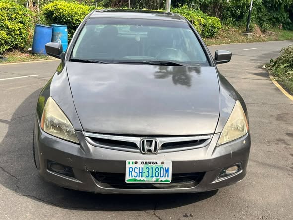 A picture of HONDA ACCORD 2004 EOD N2 700 000