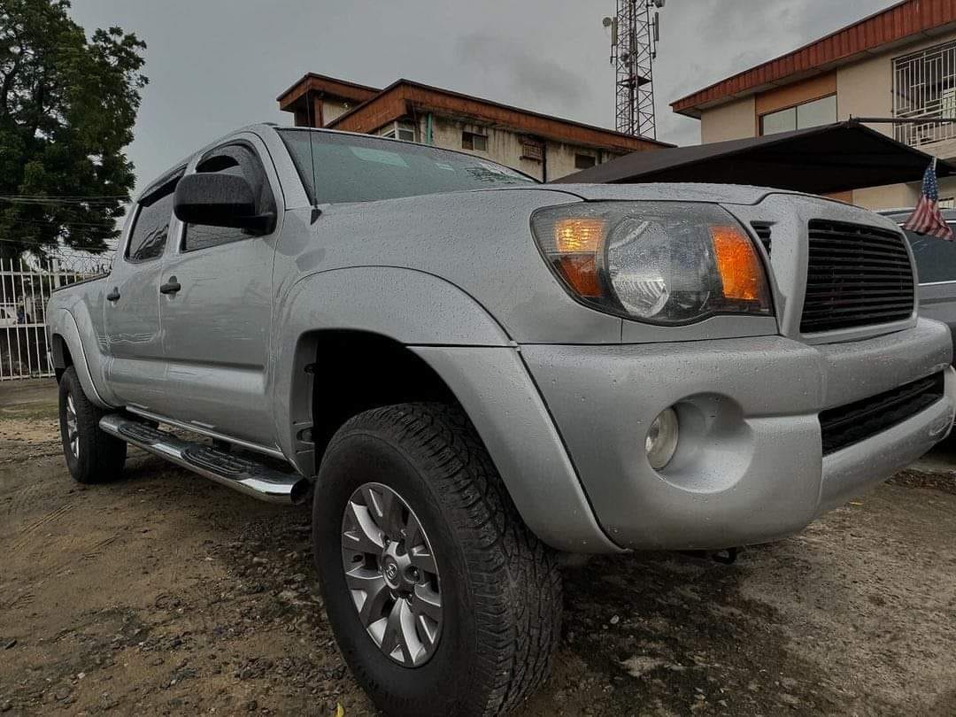 A picture of TOKS 2006 TOYOTA TACOMA