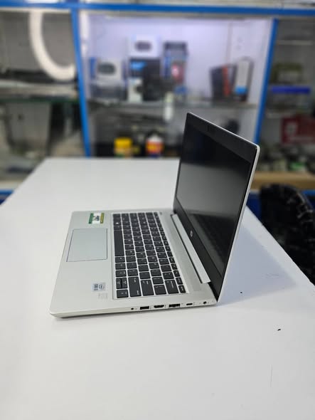 A picture of Hp 430 G7