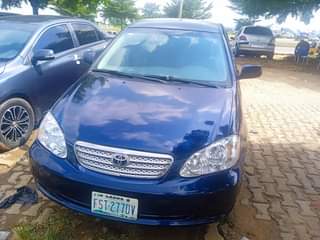 A picture of 2006 clean Corolla nothing to fix buy and travel just