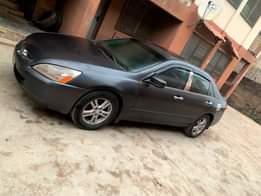 A picture of 2004 Honda Accord Neatly baked Super cool engine Neat interior