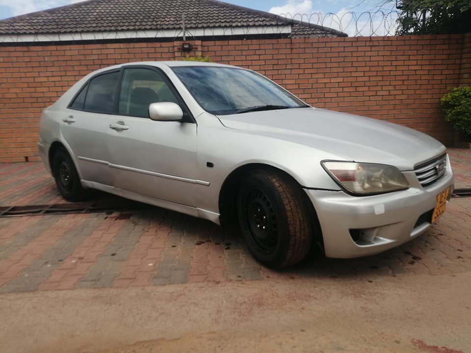 used toyota altezza