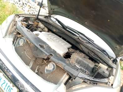 A picture of Distressed sale Rx330 for sale Engine Gear 80 Ac 4