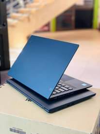A picture of Lenovo X1 carbon i7 with 16 GB ram and 256