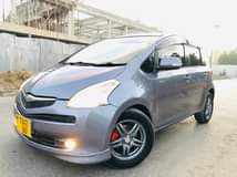 A picture of TOYOTA RACTIS DKF FOR SALE GAR KALI SANA NICHECKI FASTA