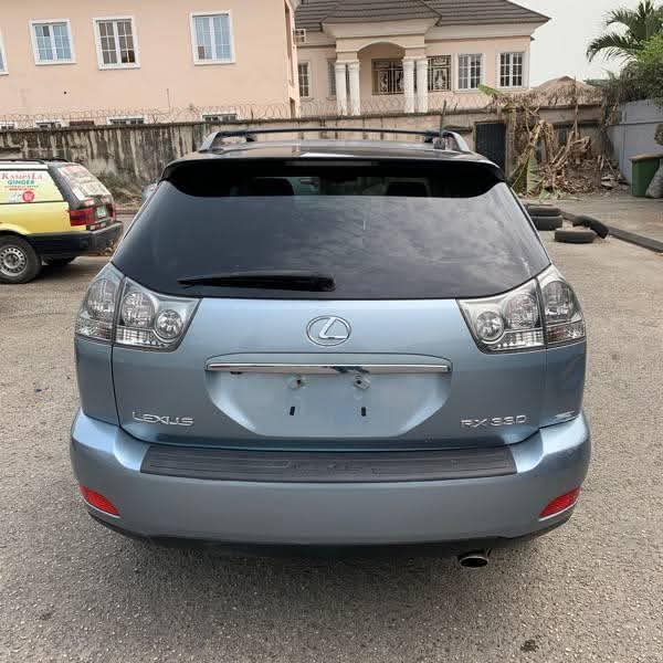 A picture of 2005 Lexus rx 330