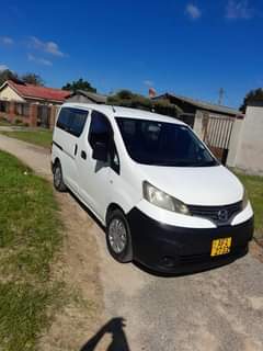 nissan nv200