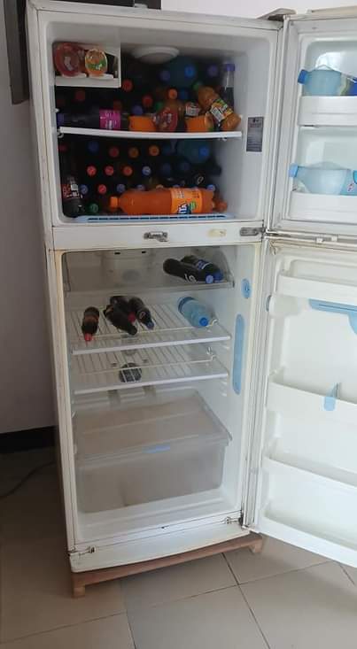 A picture of Friji LG. Bei sawa na bure 0713590012