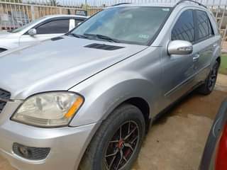 A picture of 2006 Mercedes Benz ML 350