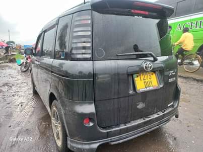A picture of TOYOTA SIENTA