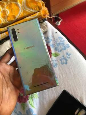 A picture of Samsung note10 plus