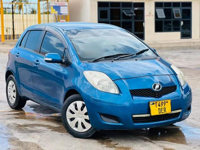 A picture of Toyota vitz new
