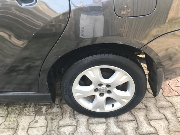 A picture of Toyota matrix 1.750 million 2347069120530