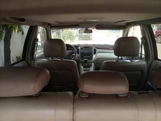 A picture of Wine red Toyota highlander
