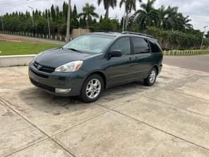 A picture of NEATLY USED TOYOTA SEINNA 2005 MODEL WITH GENUINE DUTY IN