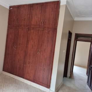 houses entebbe
