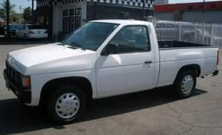 A picture of Tokunbo vehicle Nissan pickup The vehicle price is 600 000