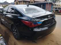 A picture of Super clean and sound Hyundai sonata 2012