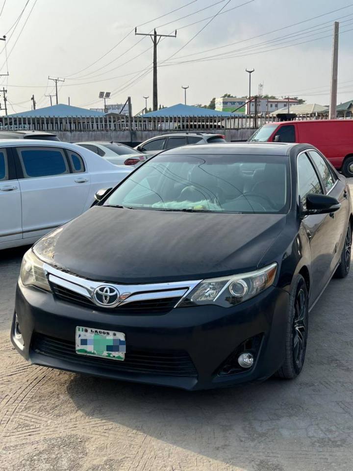 A picture of Distress Camry 2013