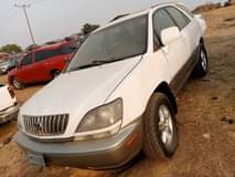 A picture of Lexus Rx 300