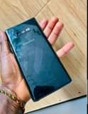 A picture of Samsung note 9