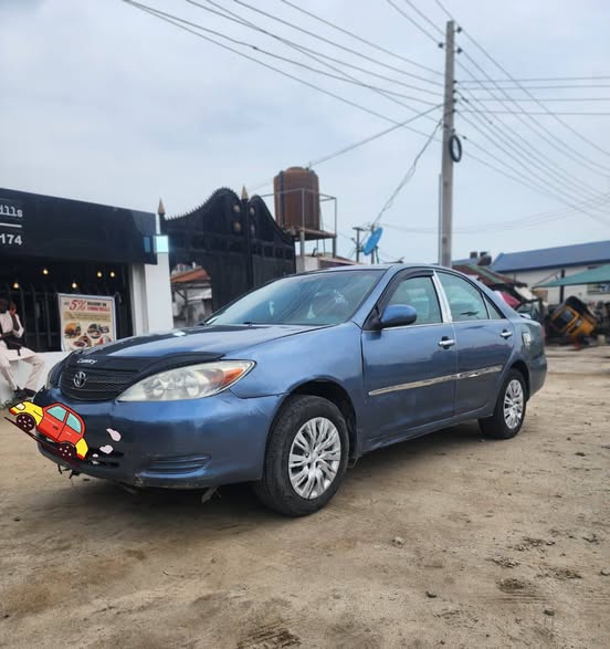 A picture of Toyota Camry 2004