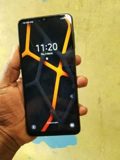 A picture of SAMSUNG A12
