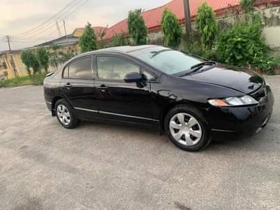 A picture of 2008 Honda Civic Newly painted Super cool engine Gear selecting