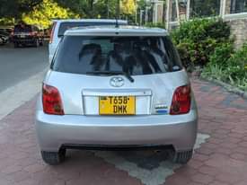 A picture of TOYOTA IST