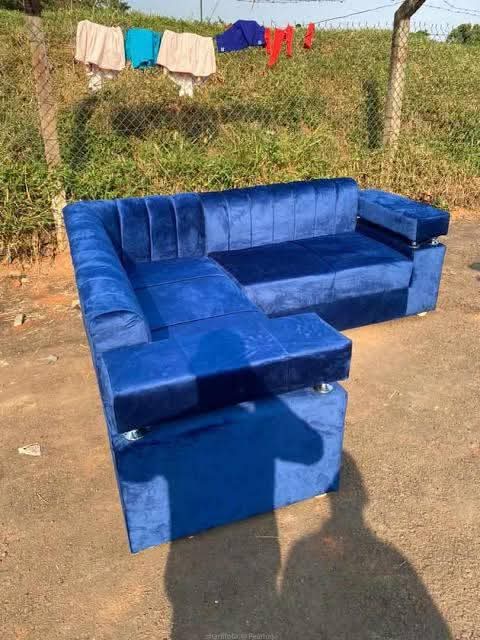 A picture of Sofas 5 seater