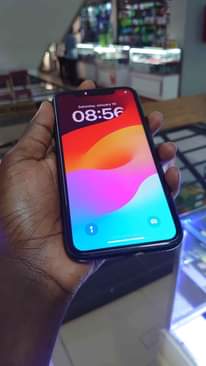 A picture of Iphone XR
