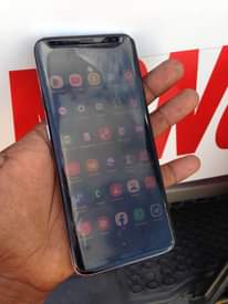 A picture of Samsung S8 Camera kali Fingerprint ipo Storage 64gb RAM 4gb