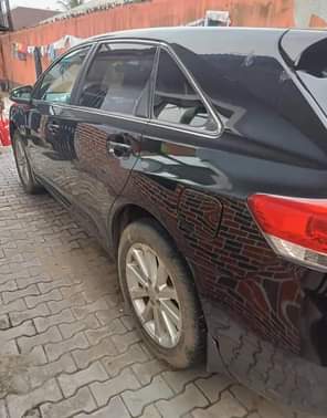 A picture of 2011 venza 4 plugs Buy and enjoy 8 5m Agent