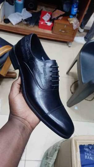 A picture of Shoes