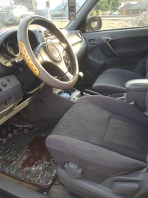 A picture of EZE NONI AUTOS Toyota RAV4 2004 Model Price 2 5m