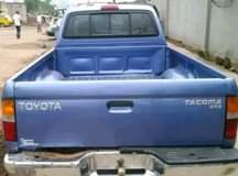 A picture of Toyota Tacoma pickup for sale at Lagos state 750 000
